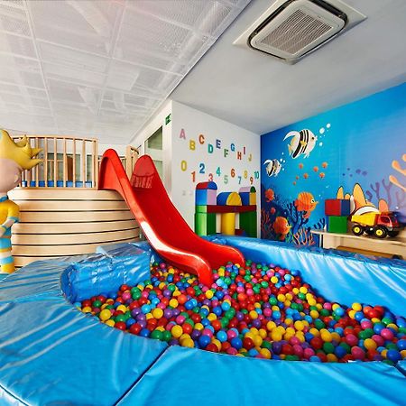 Vacationclub - Olympic Park Apartment A405 โควอบเซก ภายนอก รูปภาพ